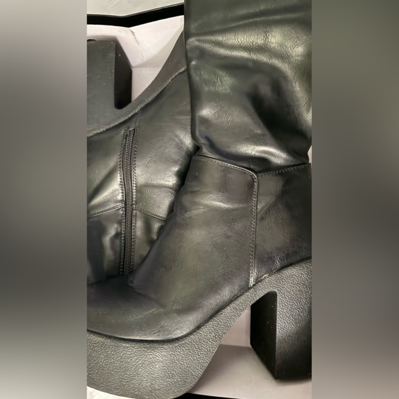 Lamoda LMF856 High Knee Black PU Leather Boot, descent condition - Picture 4 of 14